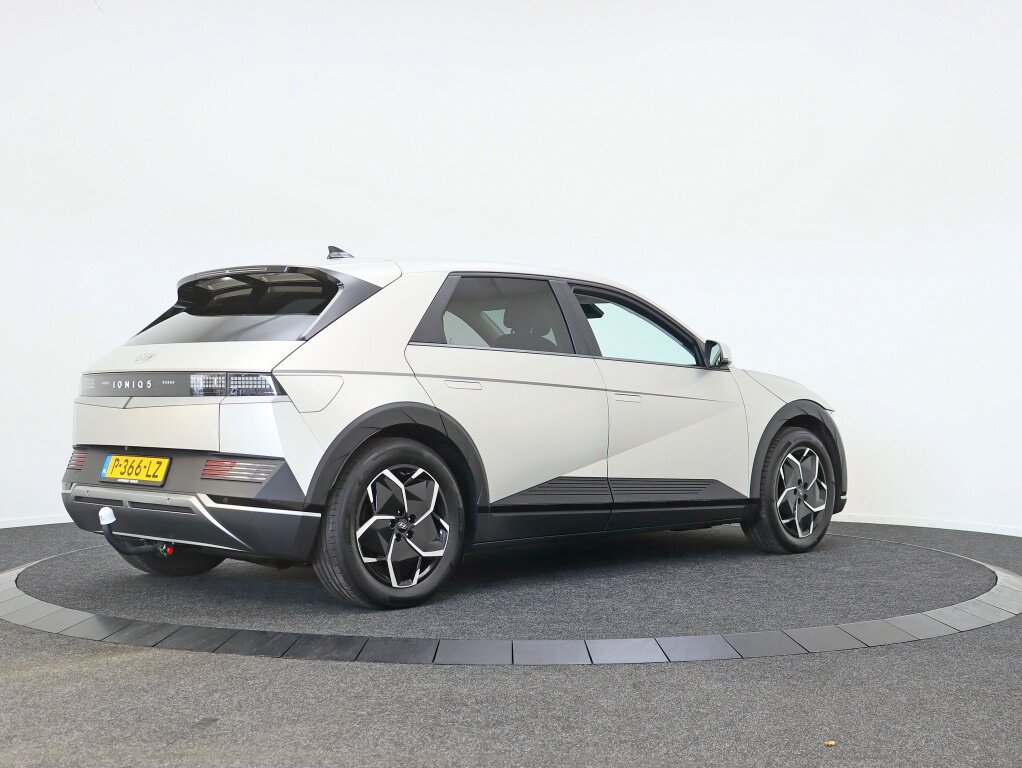 Hyundai IONIQ 5 Connect 73kWh | Trekhaak | Adaptief | LED | Stoelverwarming - Afbeelding 2