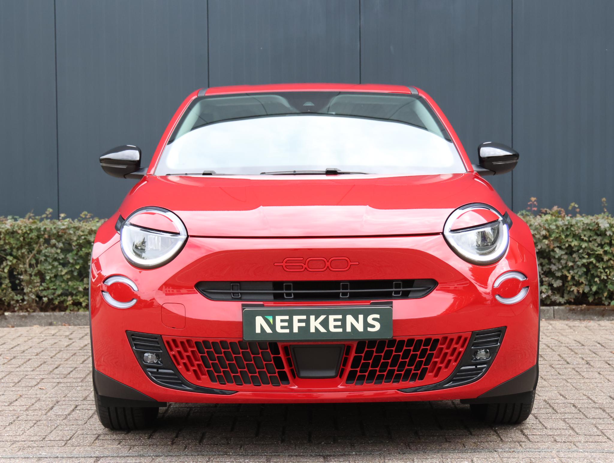 Fiat 600e RED 54 kWh - Afbeelding 2