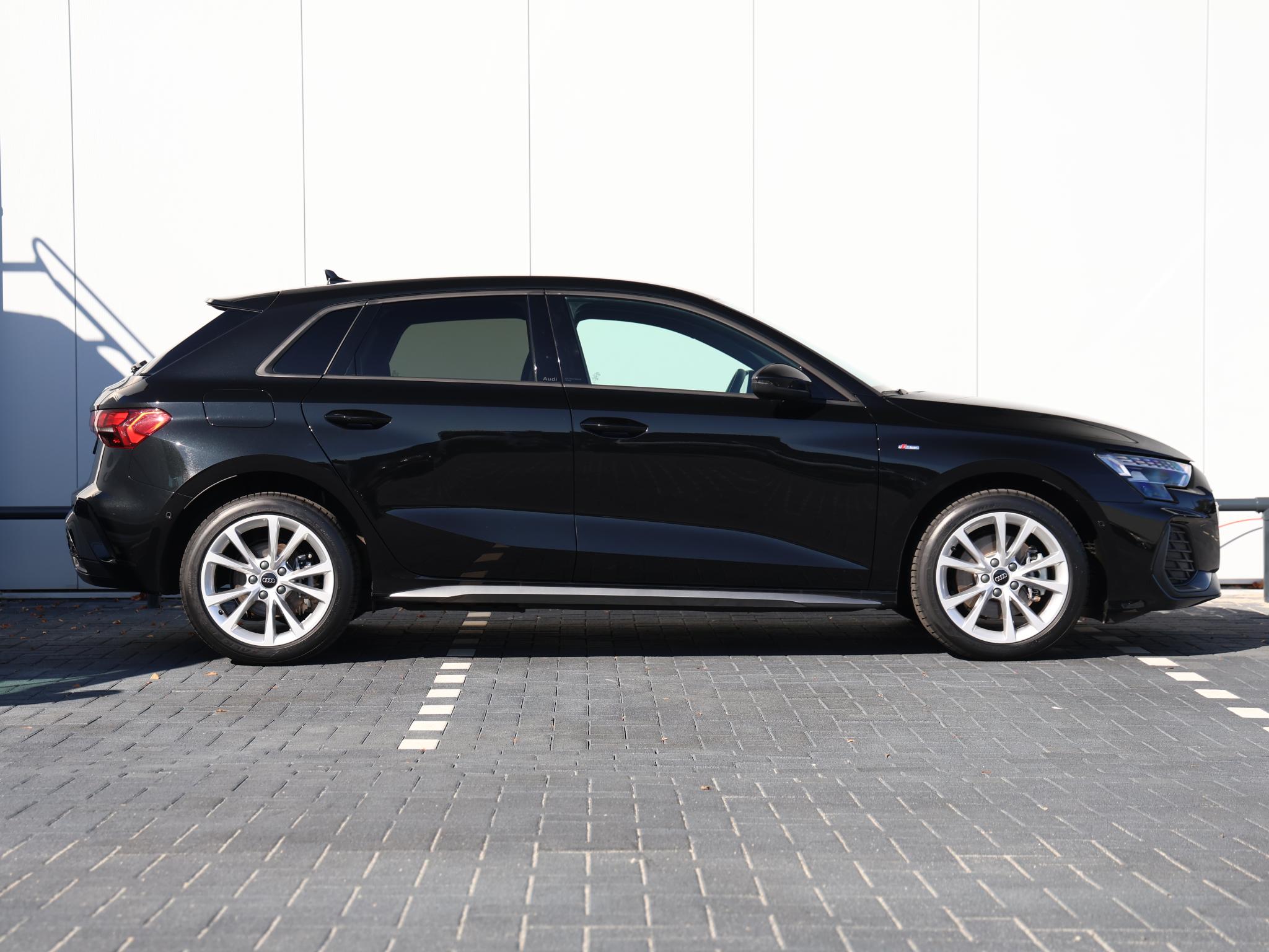 Audi A3 Sportback 1.5 e-hybrid S edition - Afbeelding 2