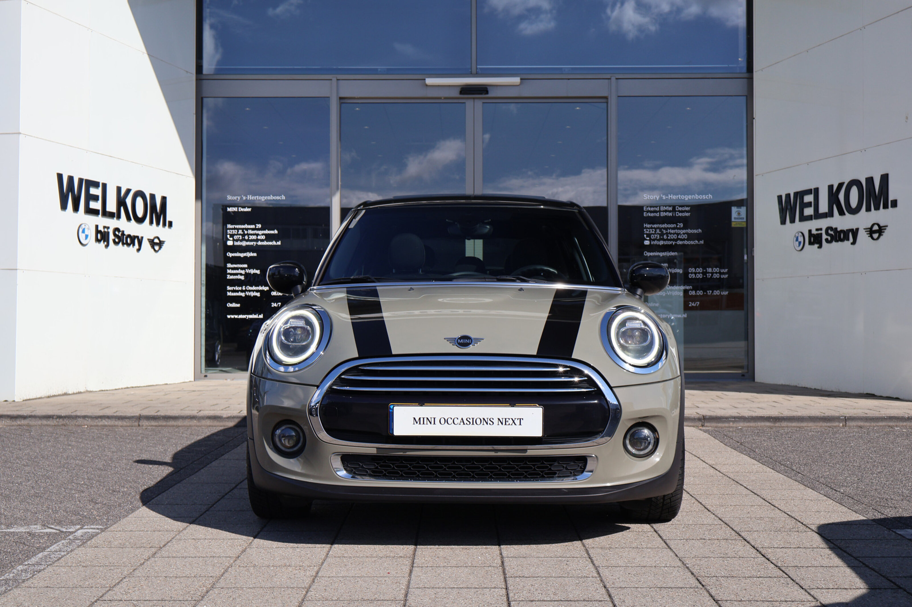 MINI Cooper Hatchback Salt