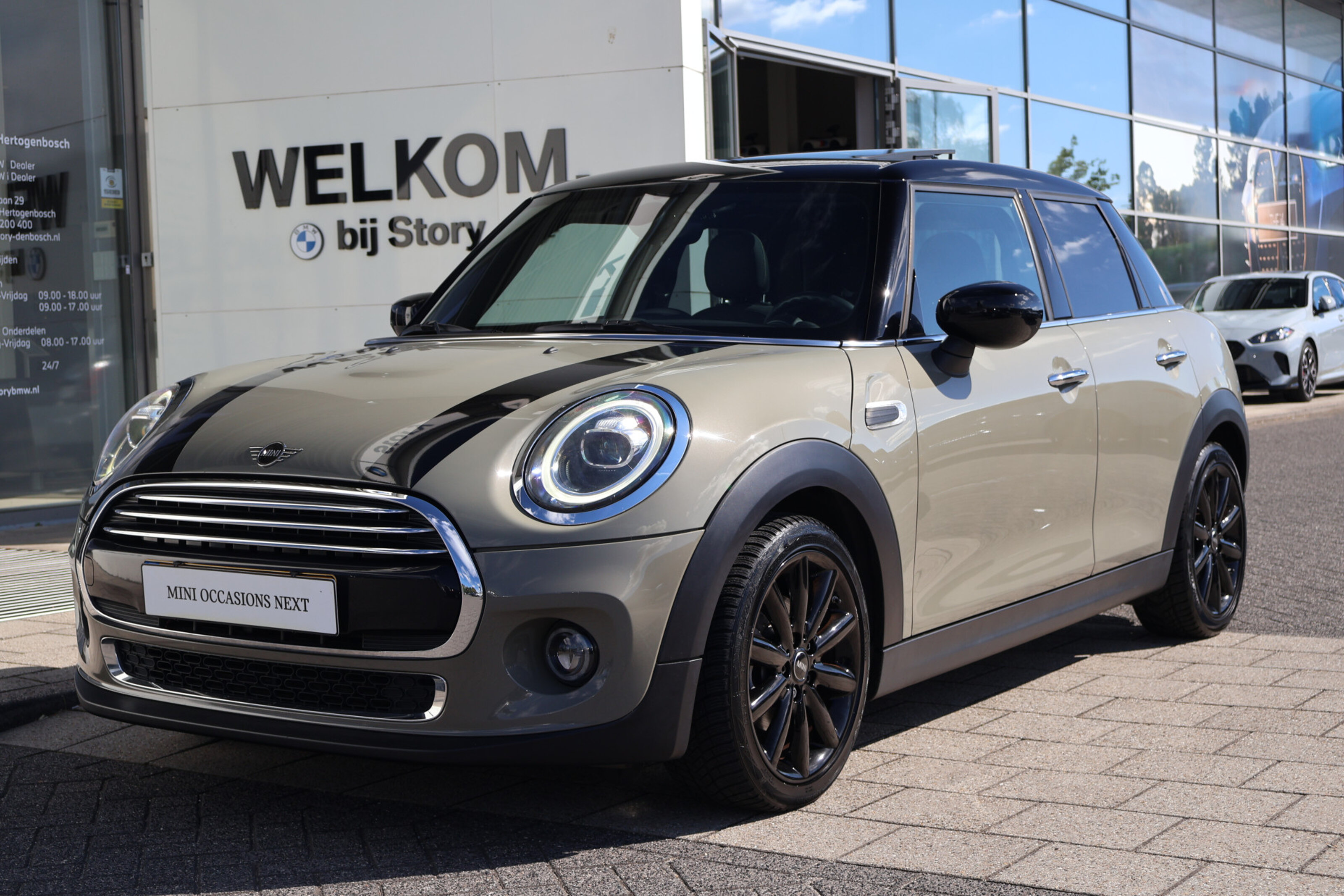 MINI Cooper Hatchback Salt