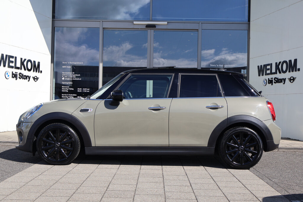 MINI Cooper 8
