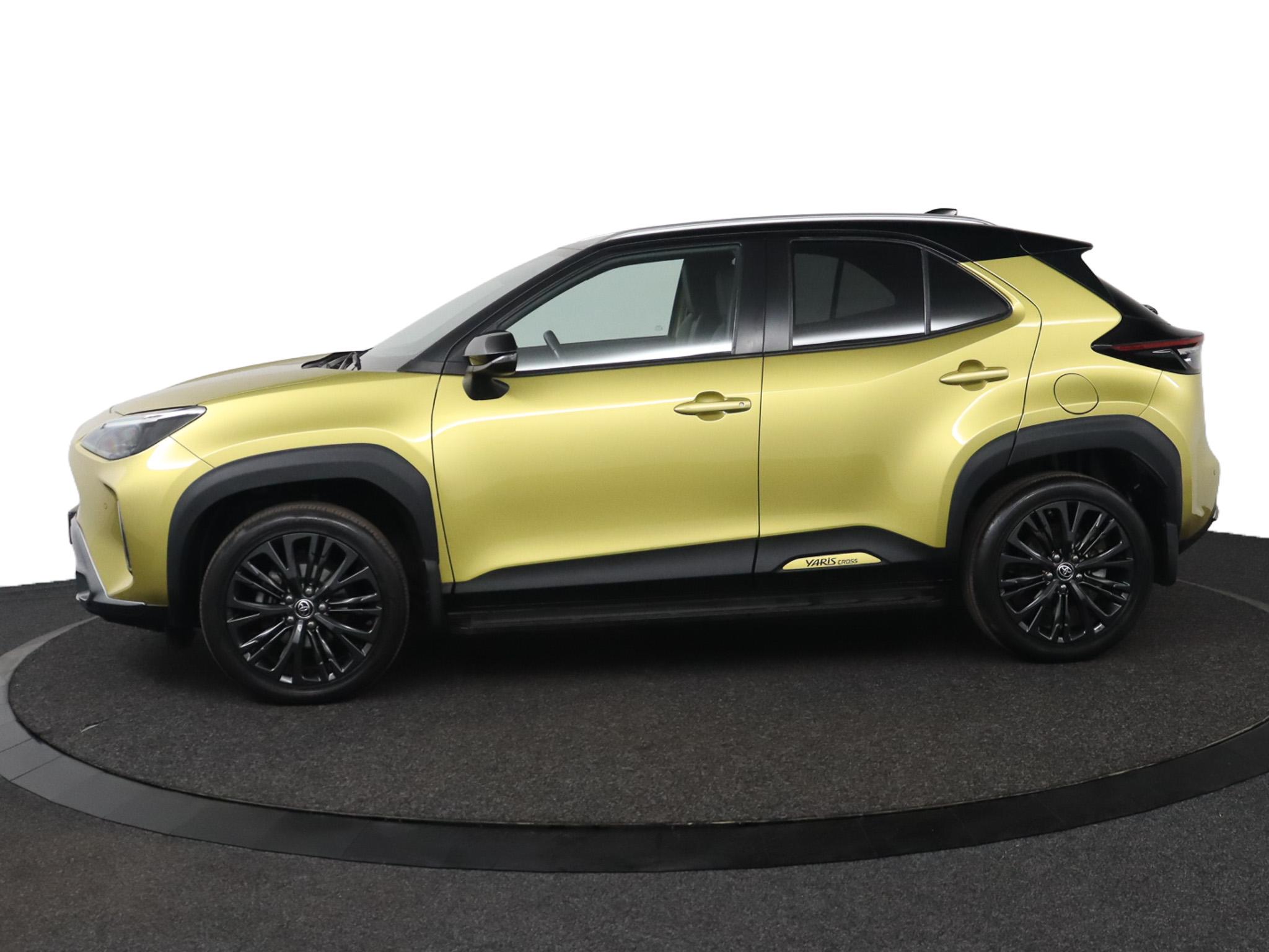 Toyota Yaris Cross 1.5 Hybrid Adventure 4x4 - Afbeelding 3