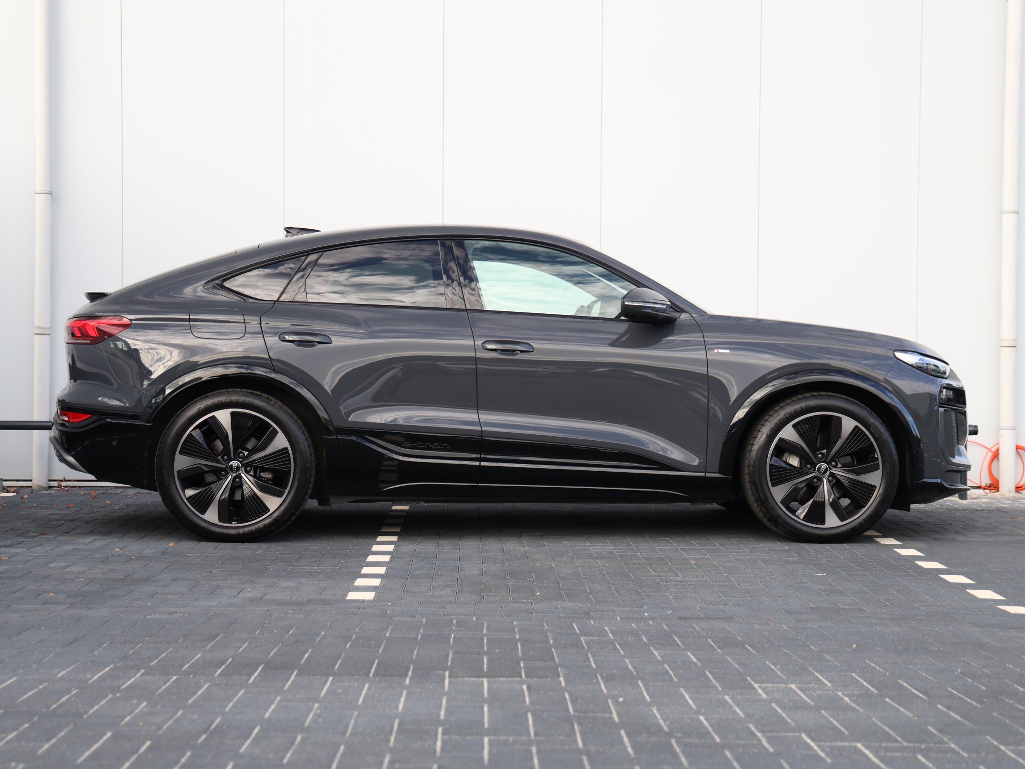 Audi Q6 e-tron S edition performance 100 kWh - Afbeelding 2