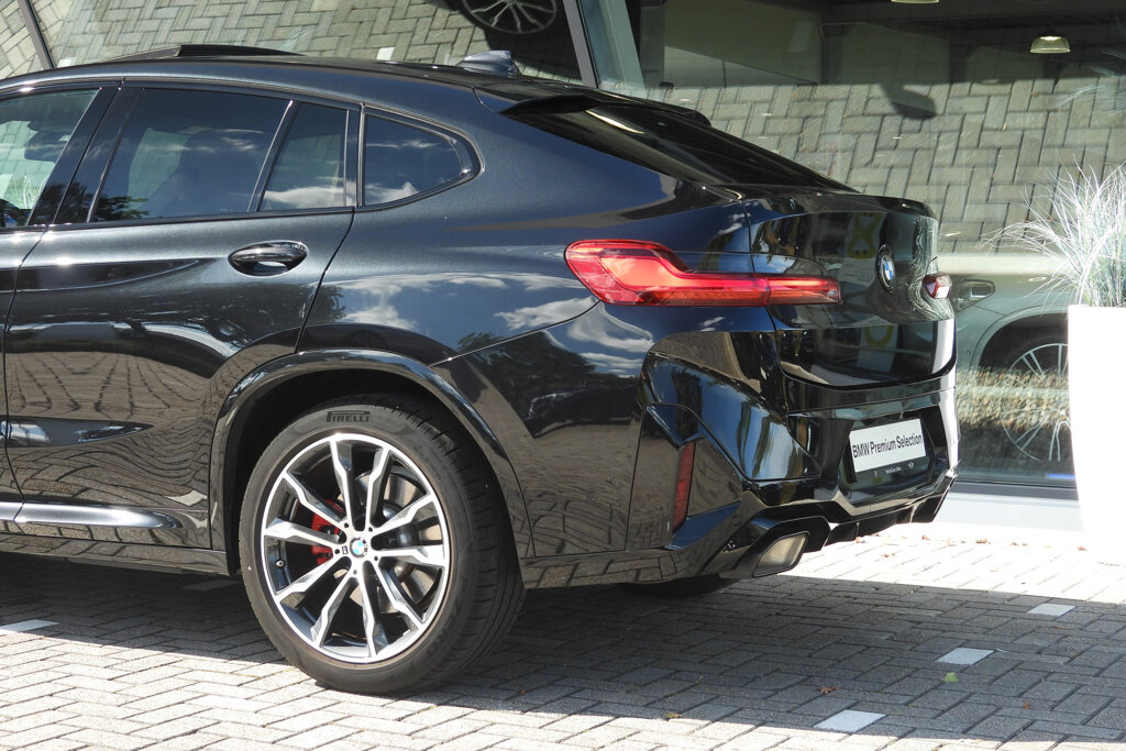 BMW X4 18