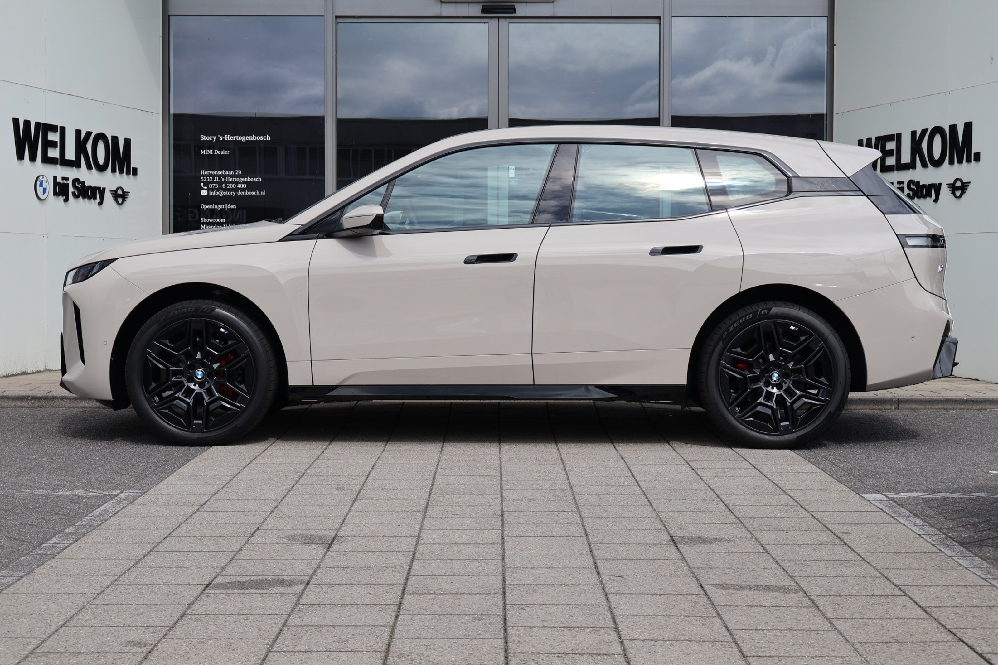 BMW iX xDrive60 M Sport