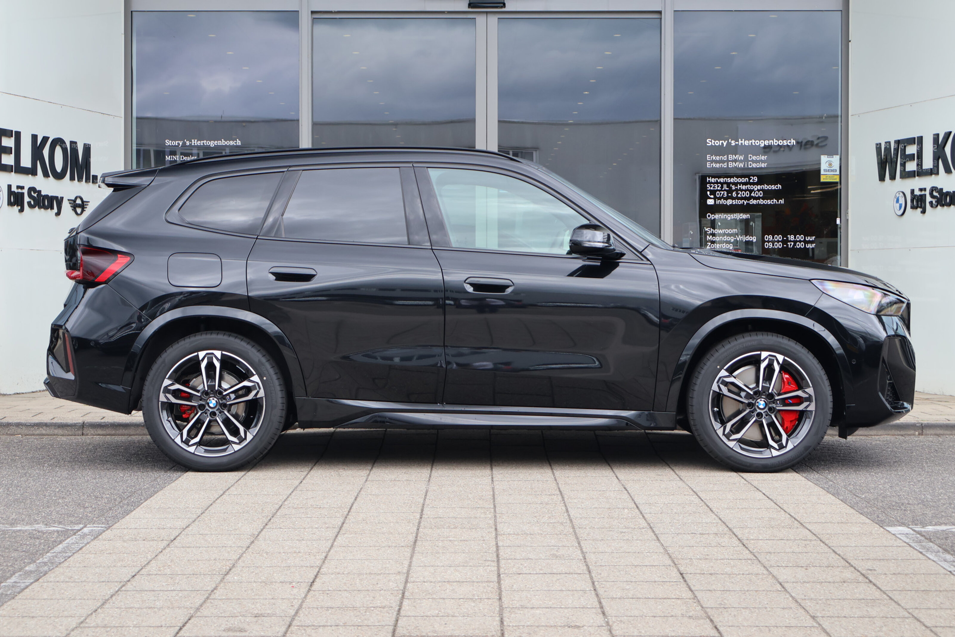 BMW X1 8