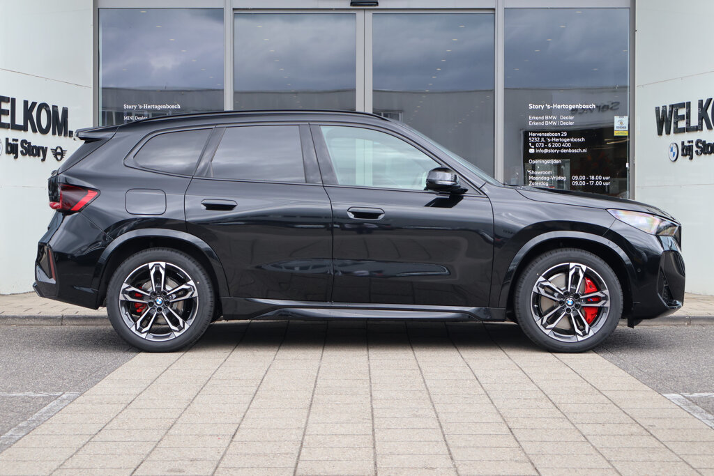 BMW X1 8