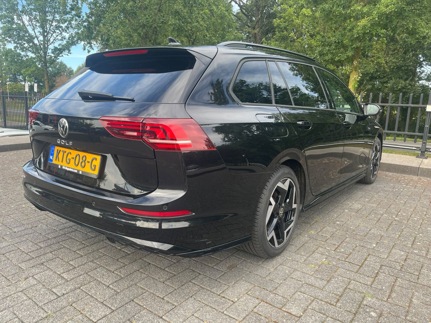 Volkswagen Golf Variant 1.5 TSI R-Line | Camera | Carplay | Leder | PDC | Stoelverw. | ACC | Climate - Afbeelding 3