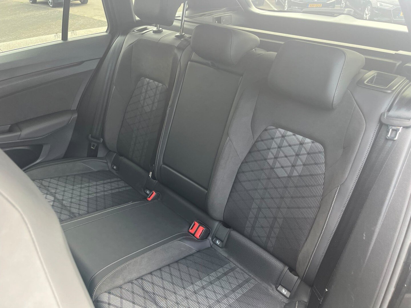 Volkswagen Golf Variant 1.5 TSI R-Line | Camera | Carplay | Leder | PDC | Stoelverw. | ACC | Climate - Afbeelding 5
