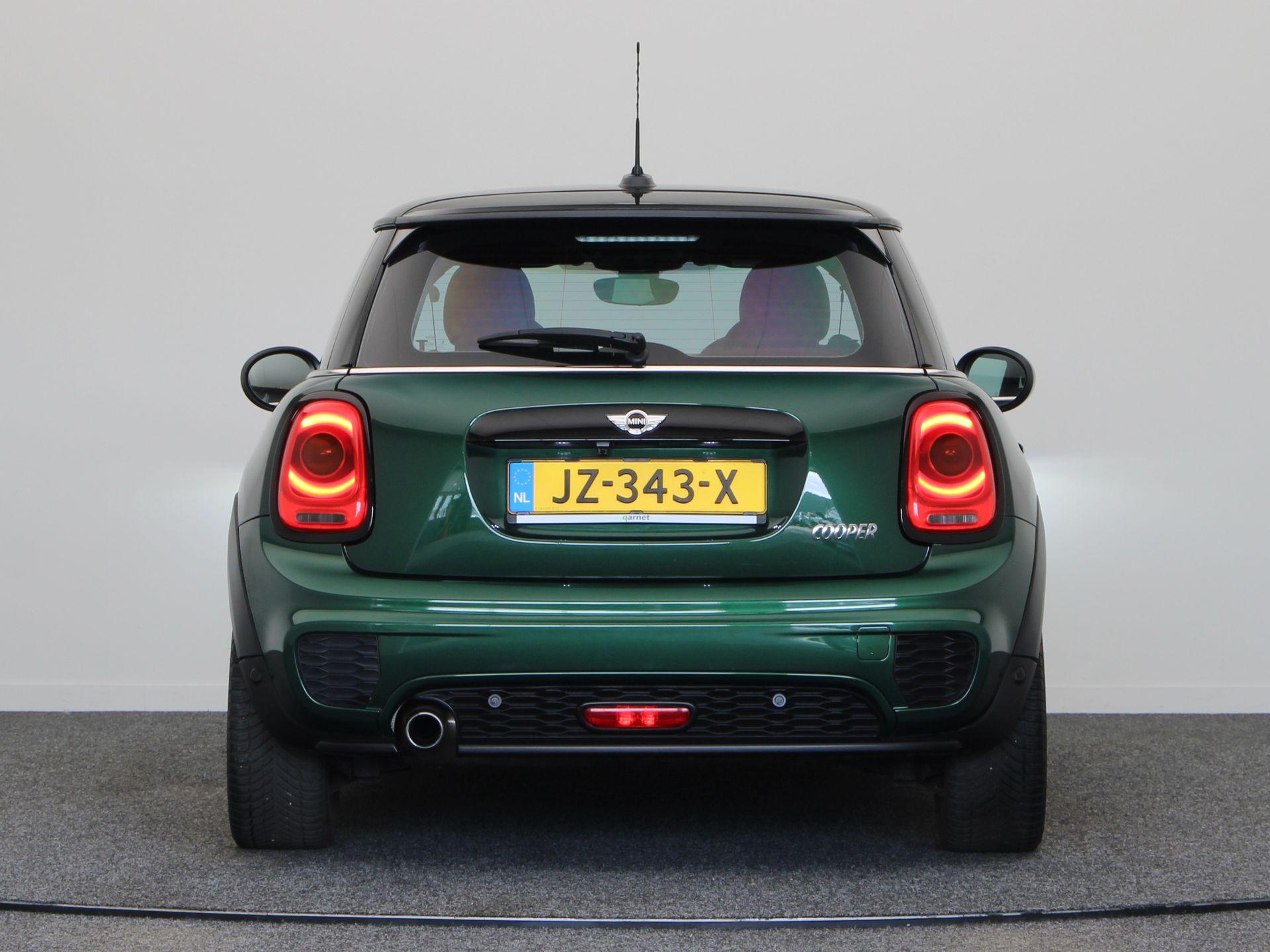 MINI 3-Deurs 1.5 Cooper Serious Business - Afbeelding 9
