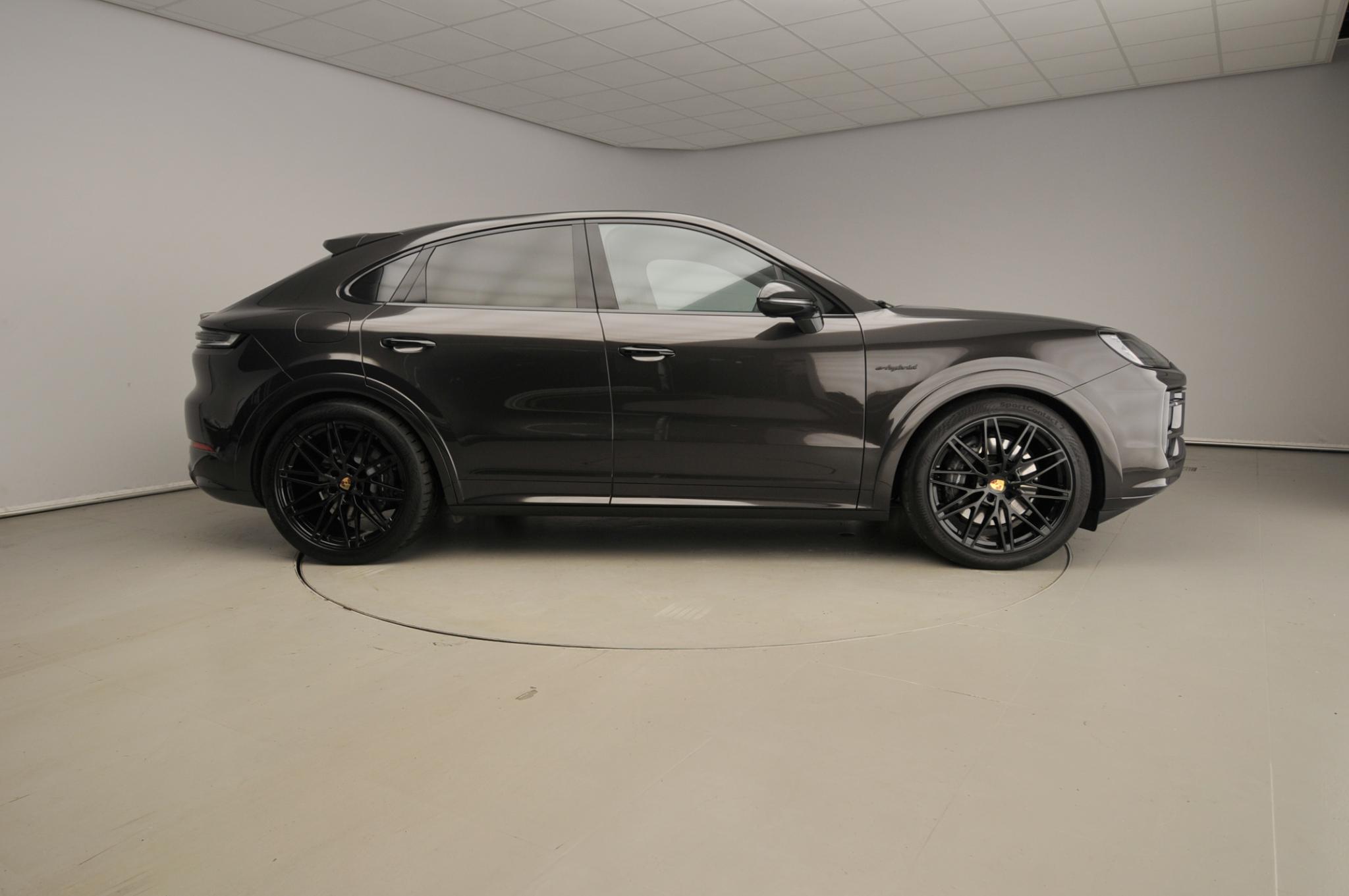 Porsche Cayenne Coupé 3.0 E-Hybrid - Afbeelding 4