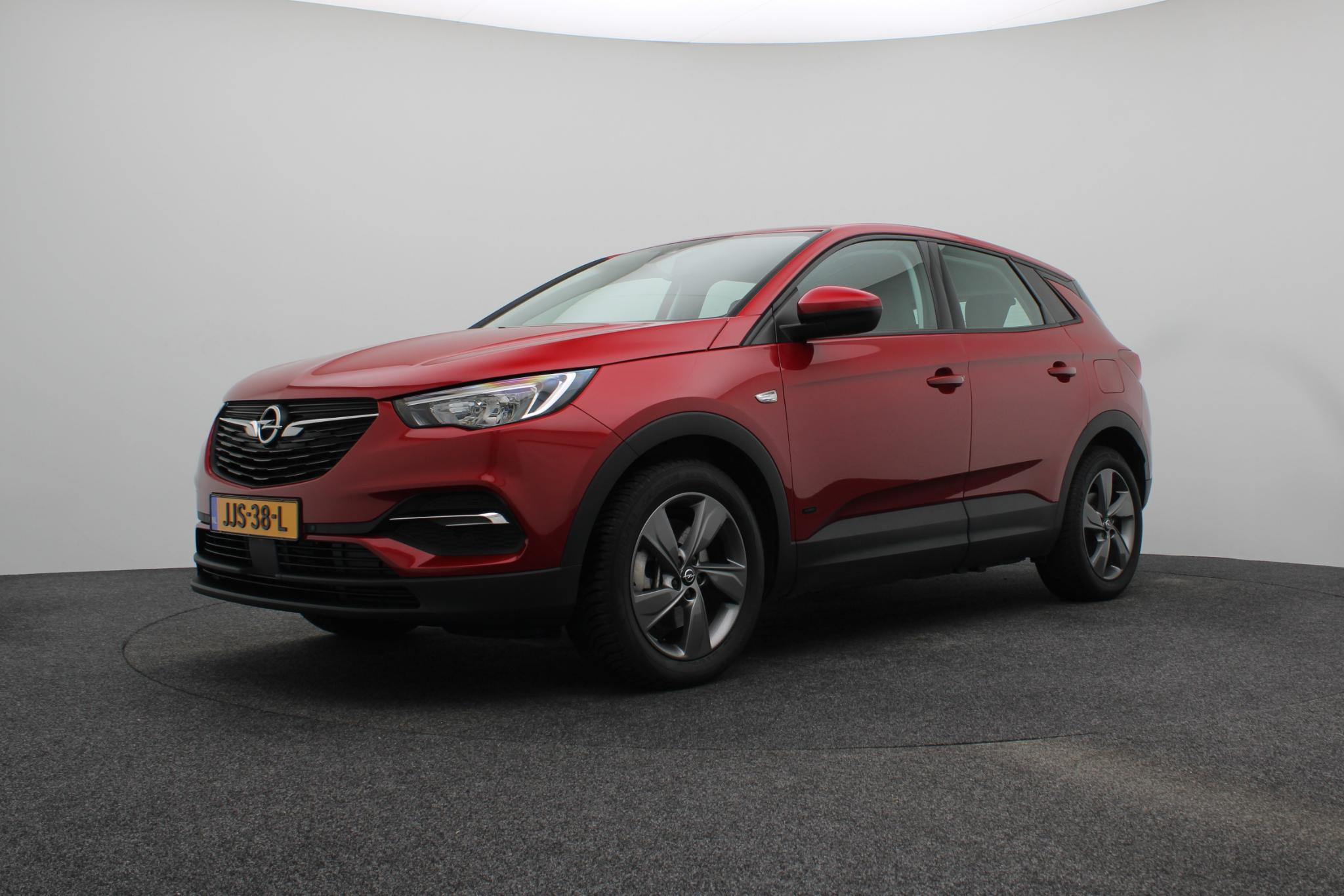 Opel Grandland X 1.6 Turbo Hybrid Elegance