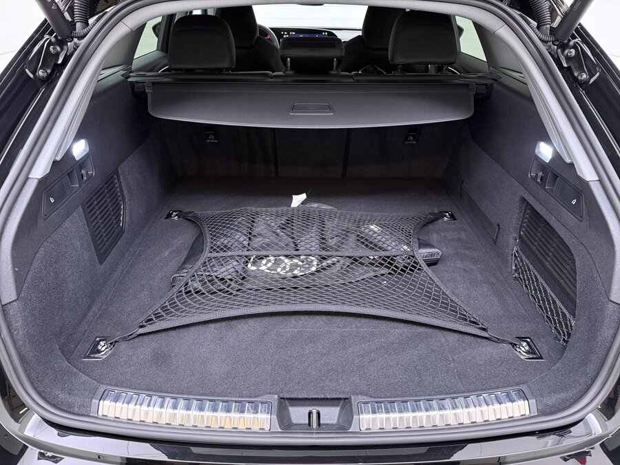 Audi A5 Avant 2.0 e-hybrid 299 PK Quattro