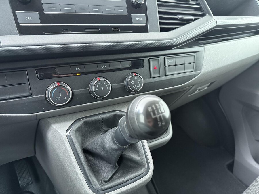 Volkswagen Bedrijfswagens Transporter 2.0 TDI 110 PK L1H1 26