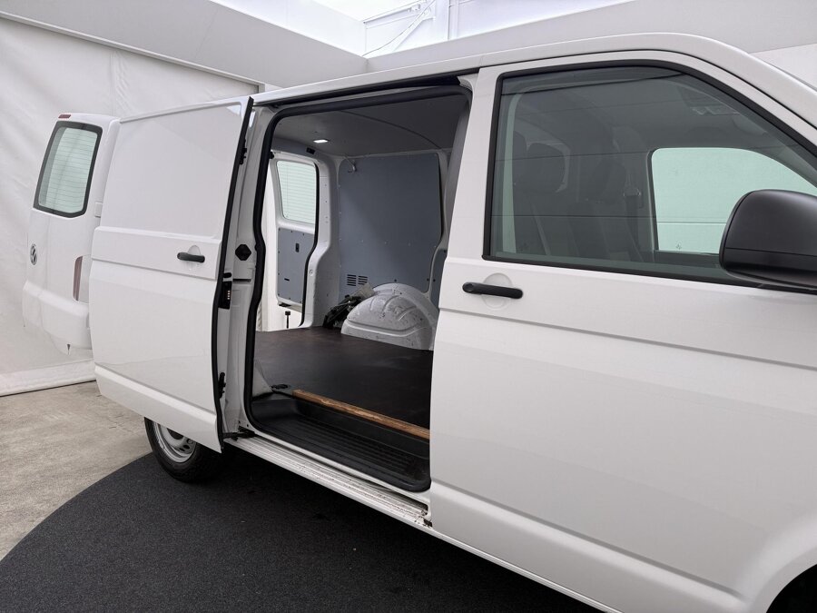 Volkswagen Bedrijfswagens Transporter 2.0 TDI L1H1 26