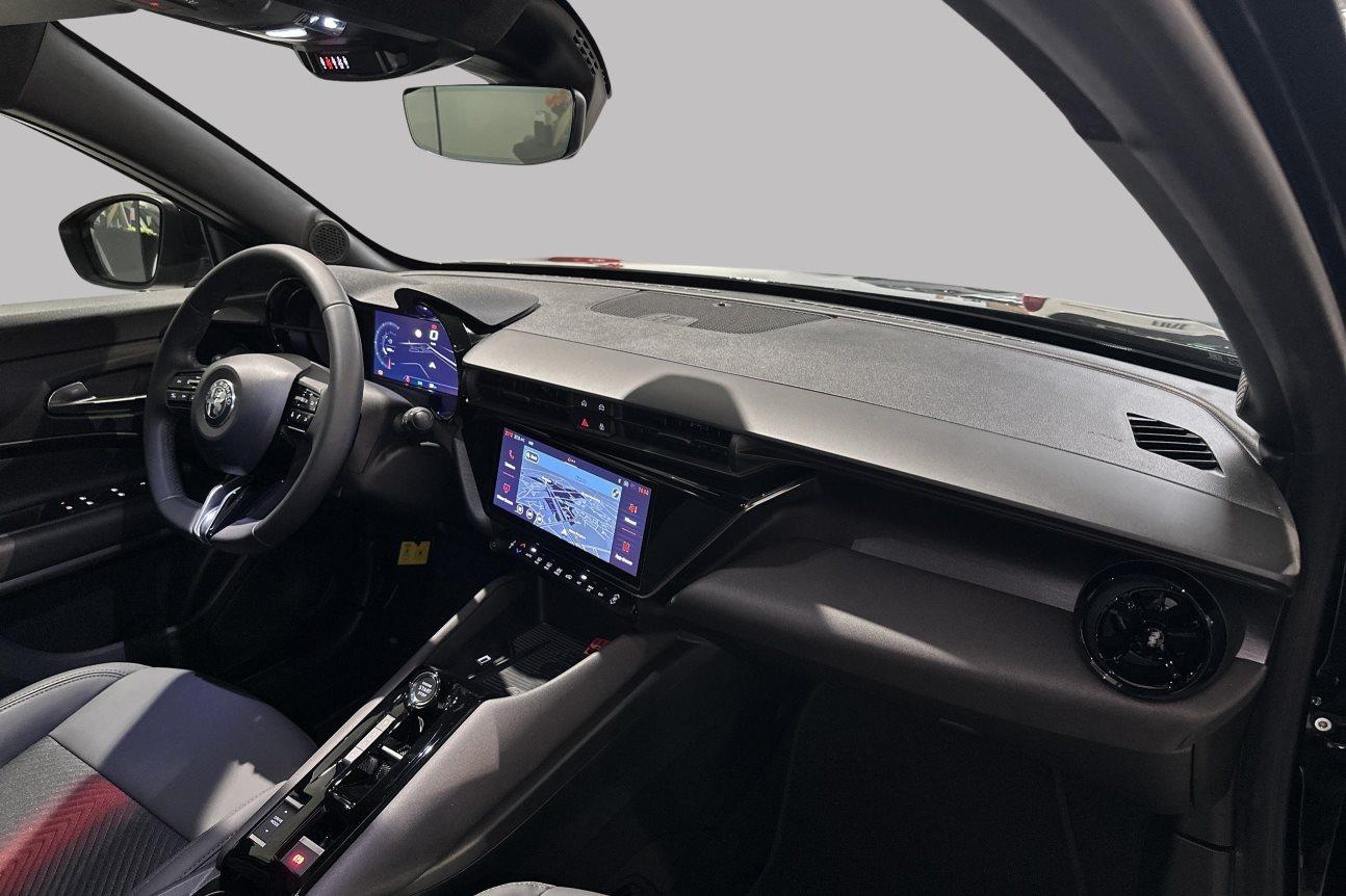 Alfa Romeo Junior Ibrida Hybrid 145 Q4 - Afbeelding 2