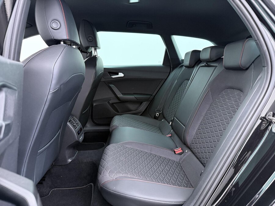 SEAT Leon Sportstourer 1.4 TSI eHybrid FR Business Intense
