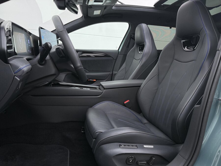 Volkswagen Passat Variant 1.5 eHybrid 272PK R-Line