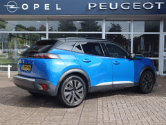 Peugeot e-2008 GT Pack EV 50kWh 136pk, Rijklaarprijs, Panoramisch schuifdak Adaptieve cruise control Stoelverwaming - Afbeelding 4