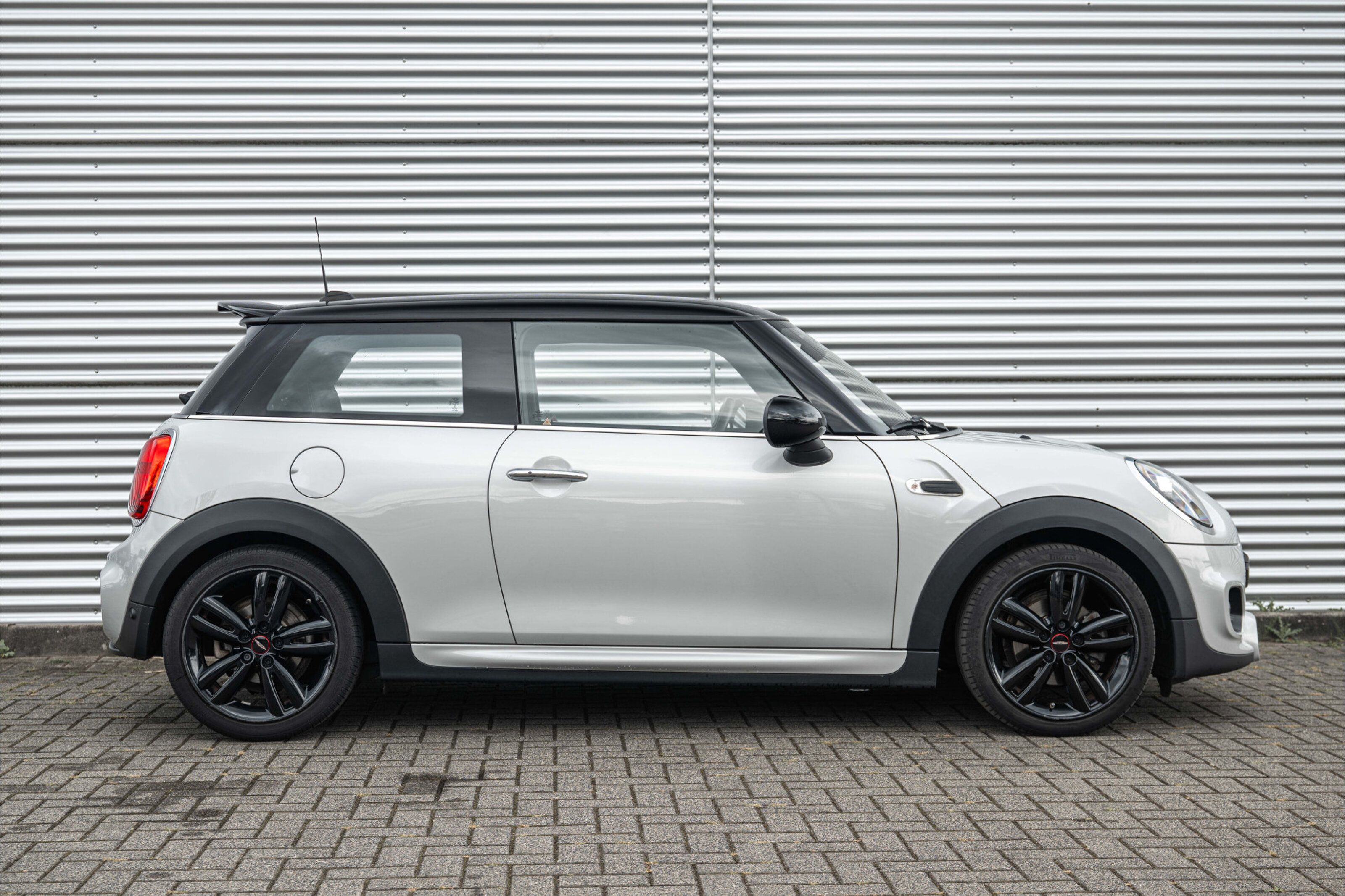 MINI Cooper Hatchback JCW