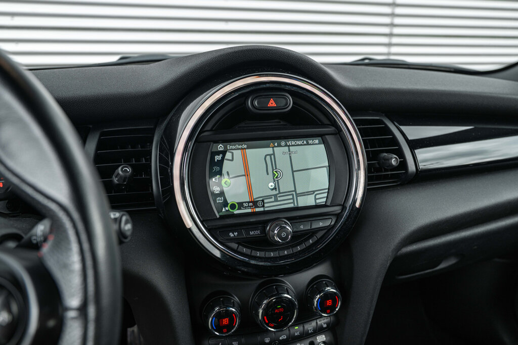 MINI Cooper 18