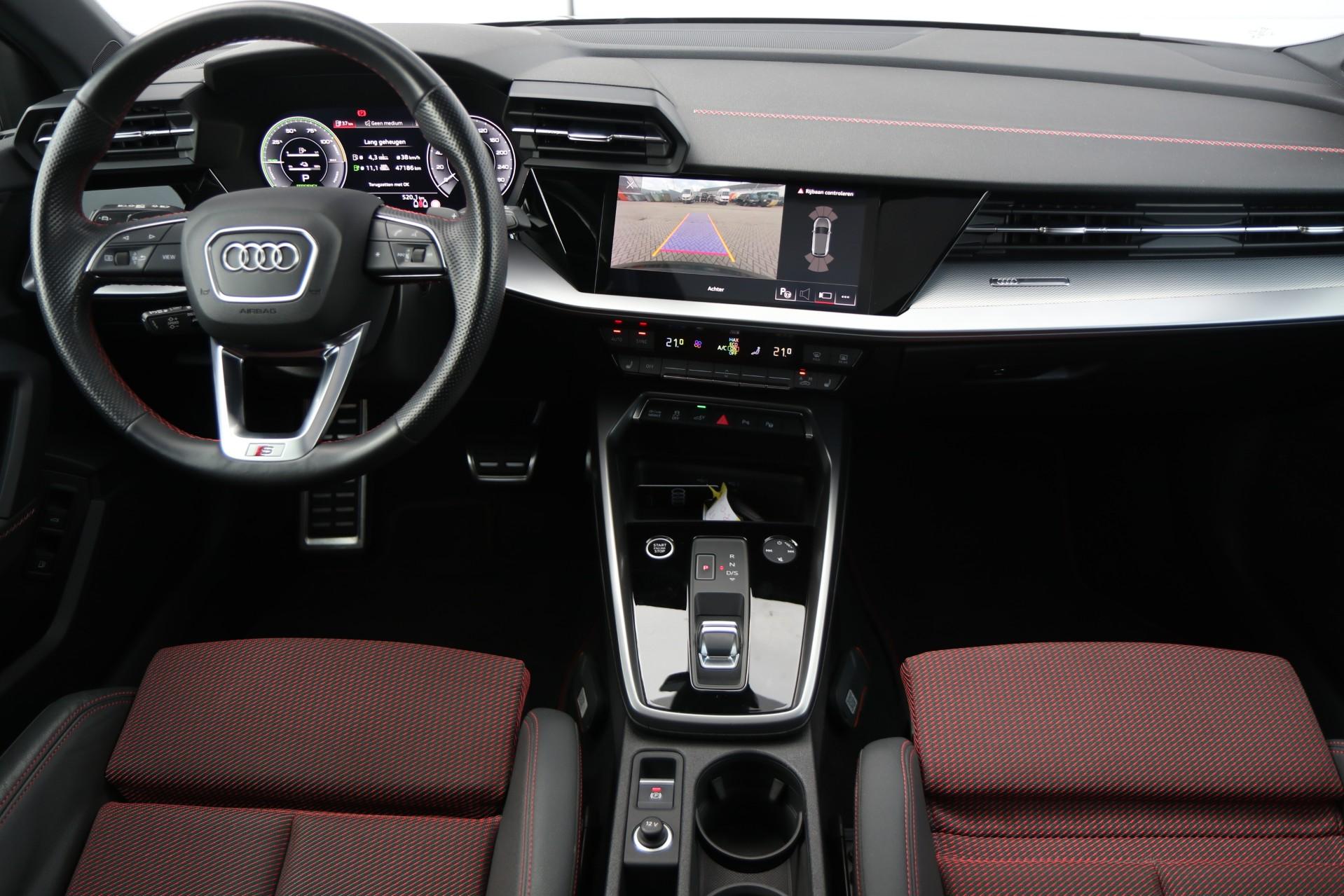 Audi A3 Sportback 45 TFSIe 245pk S edition Competition - Afbeelding 4