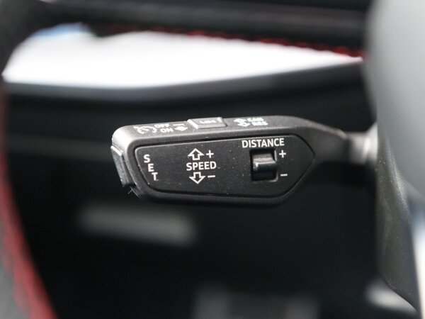 cruise control adaptief met Stop&Go cruise control adaptief met Stop&Go