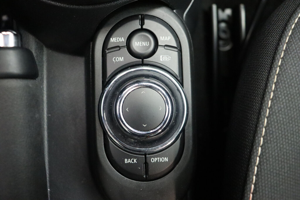 MINI Cooper 17