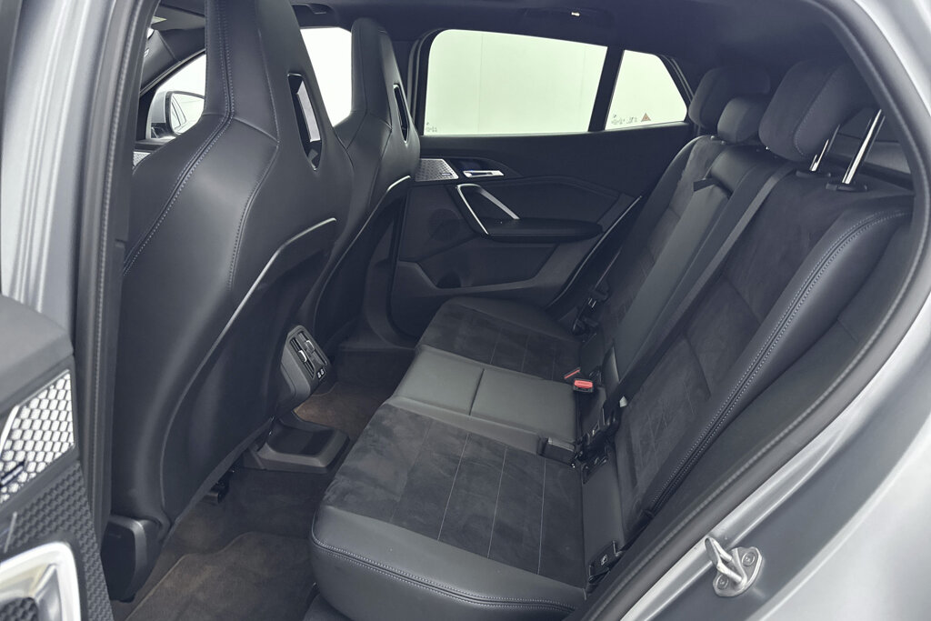 BMW X2 26