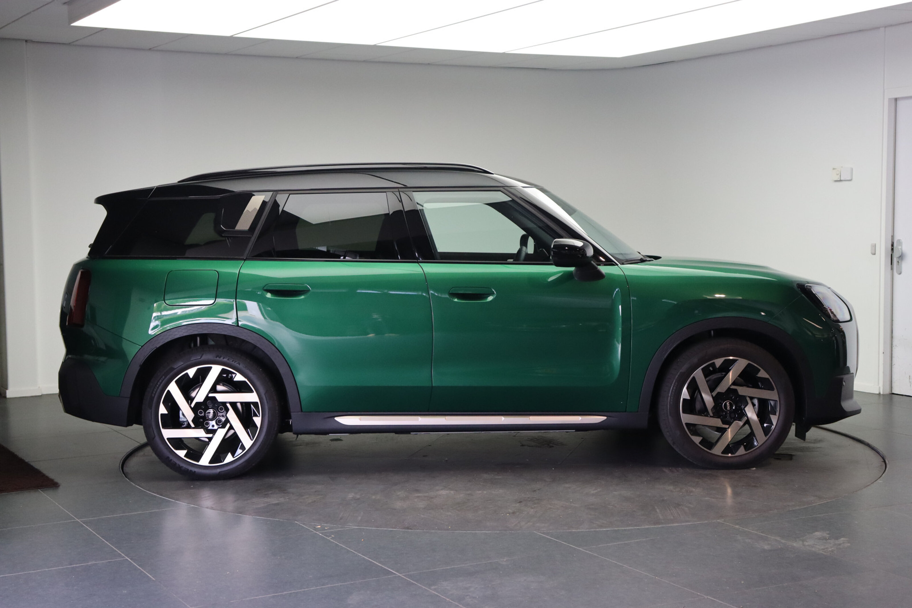 MINI Countryman E / Favoured / Pakket M