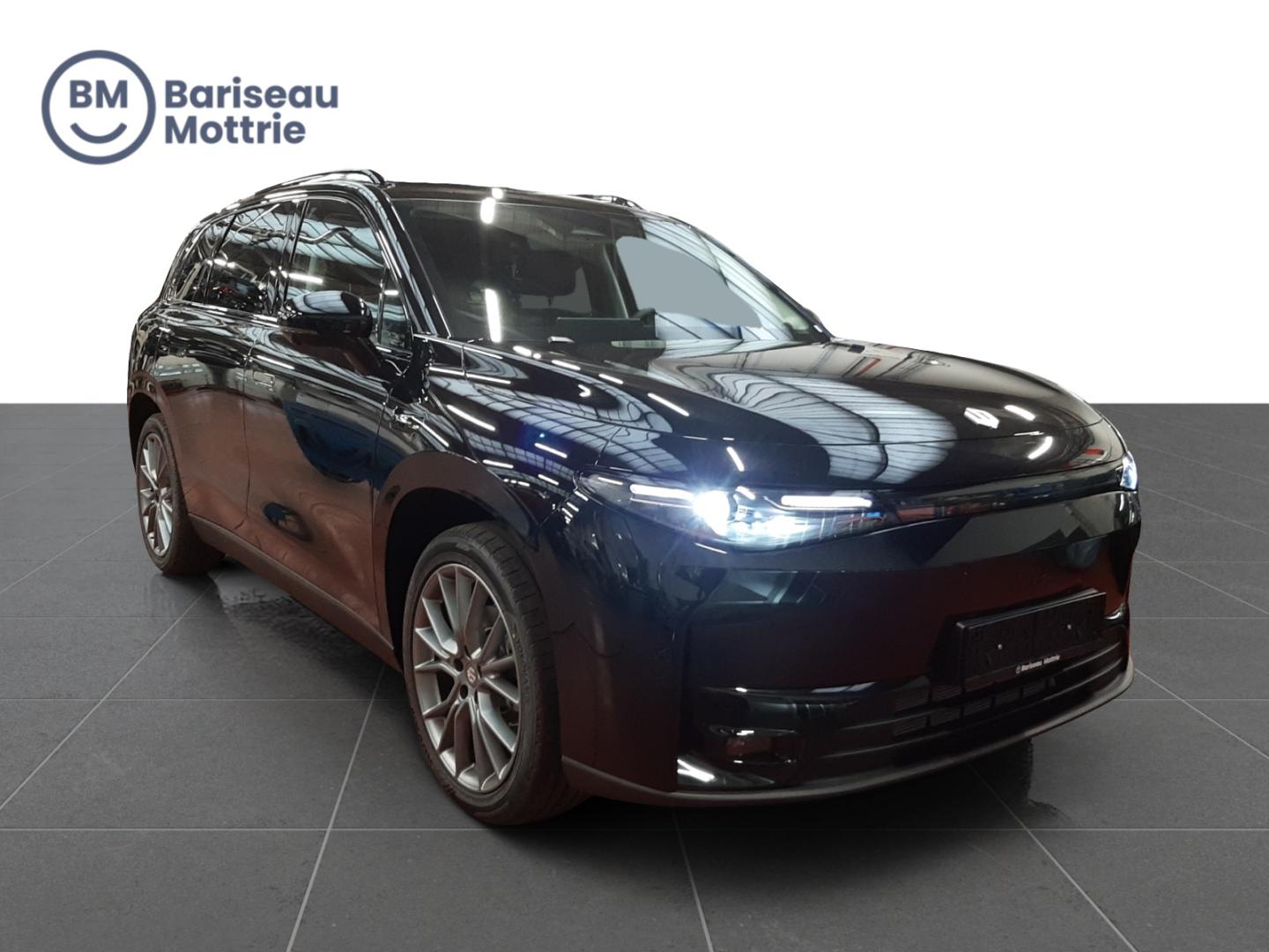 Leapmotor C10 design hybrid ev