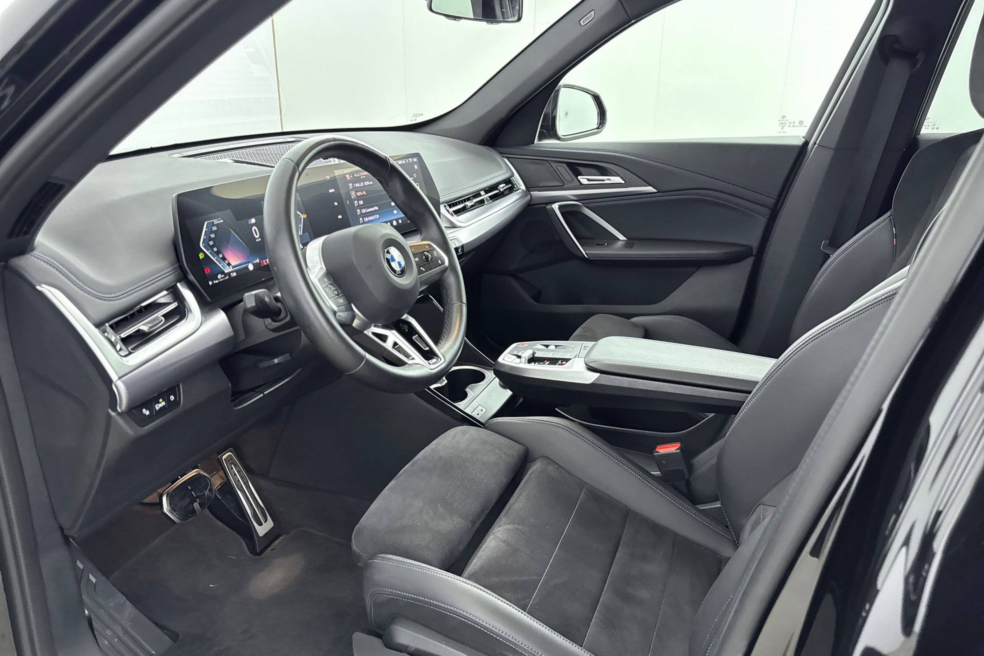BMW X1 8