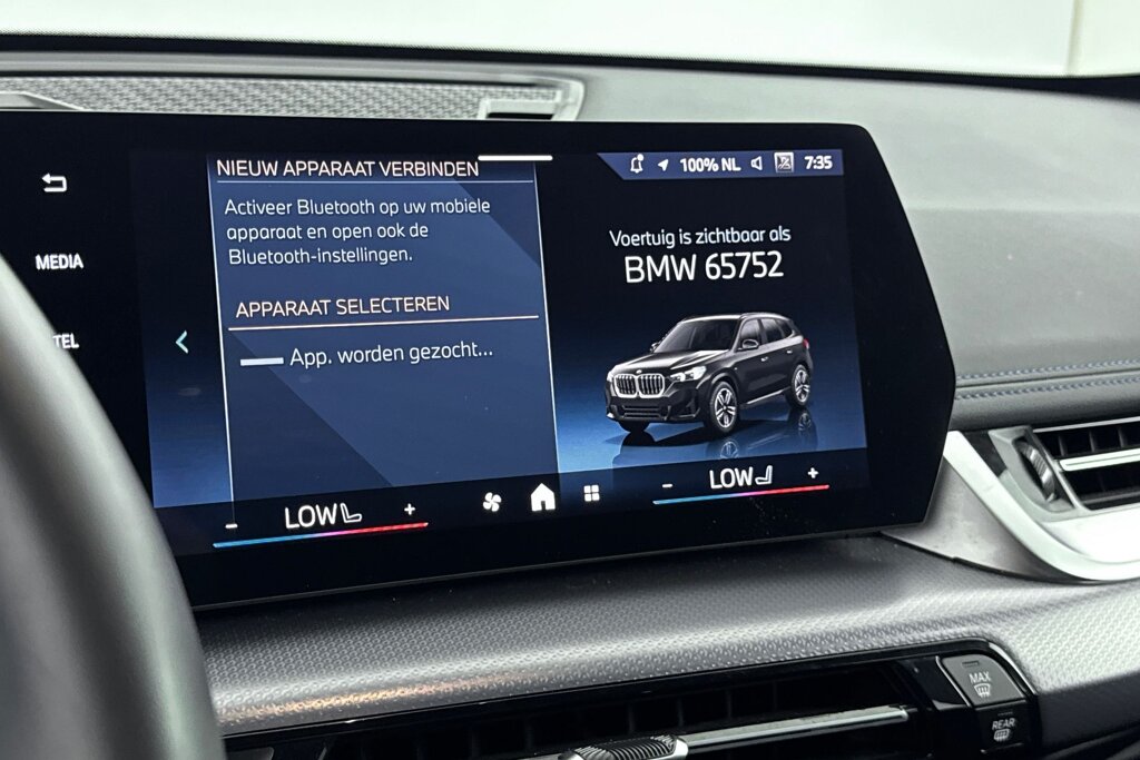 BMW X1 12
