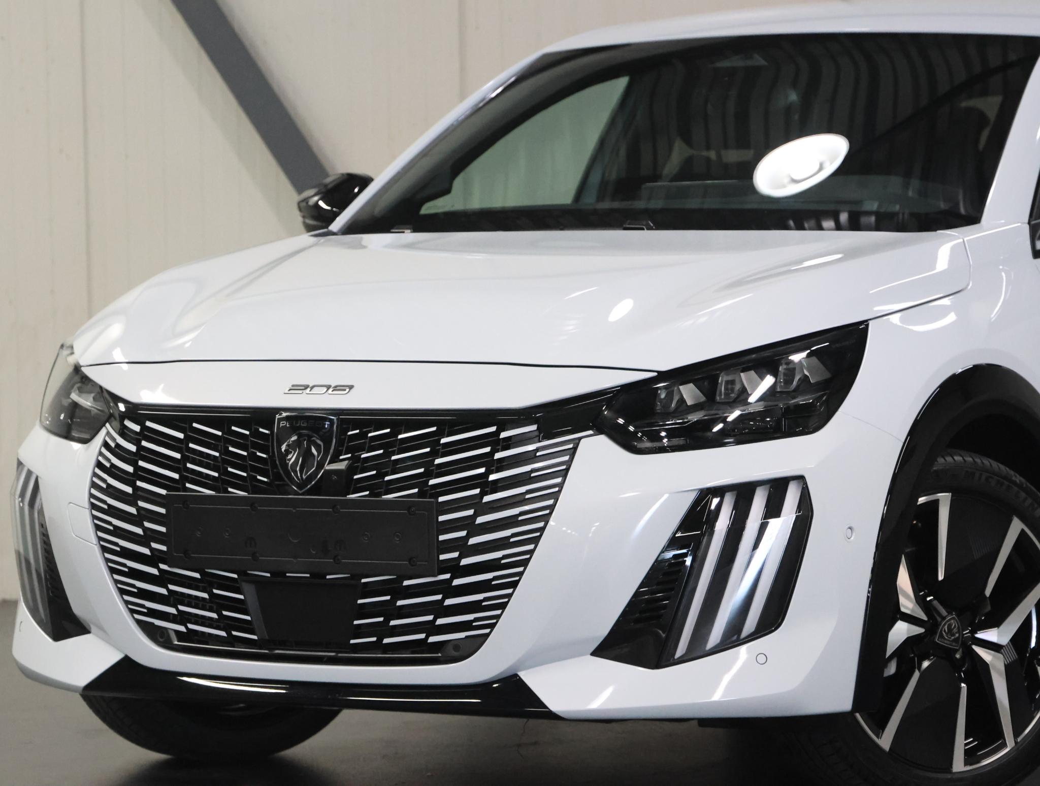 Peugeot 208 1.2 Hybrid 145 e-DCS6 GT - Afbeelding 5