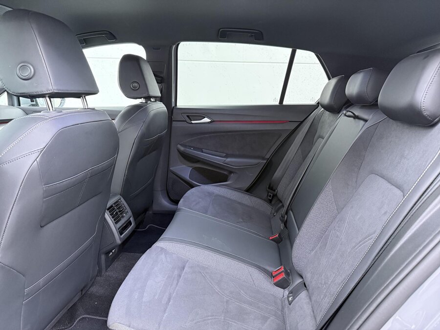 Volkswagen Golf 1.5 eHybrid 50 Edition