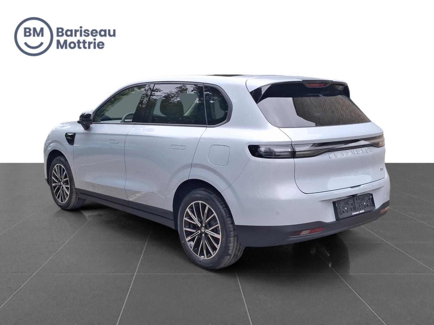 Leapmotor B10 hypdrid ev design - Afbeelding 4