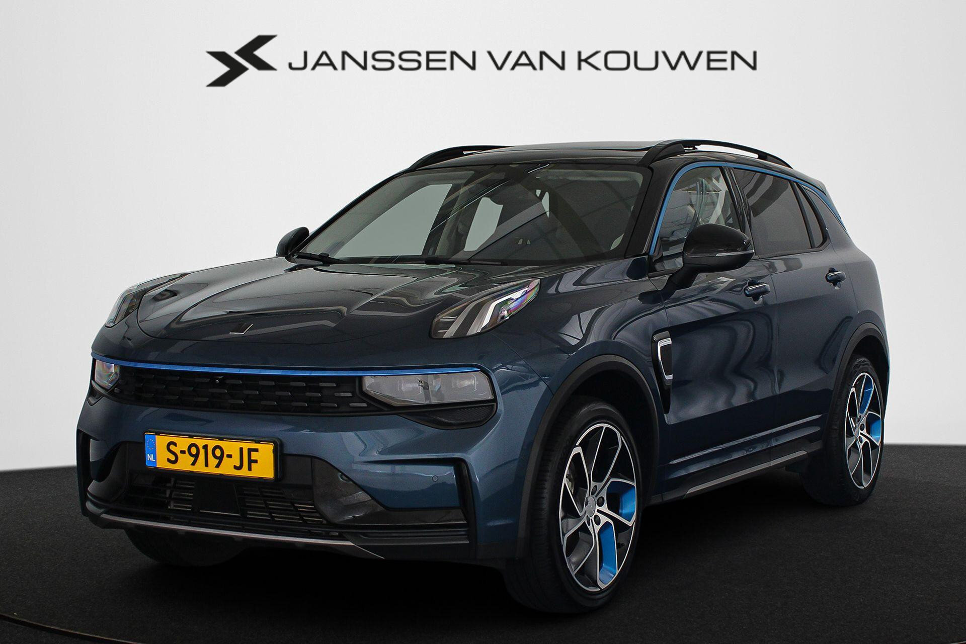 Lynk & Co 01