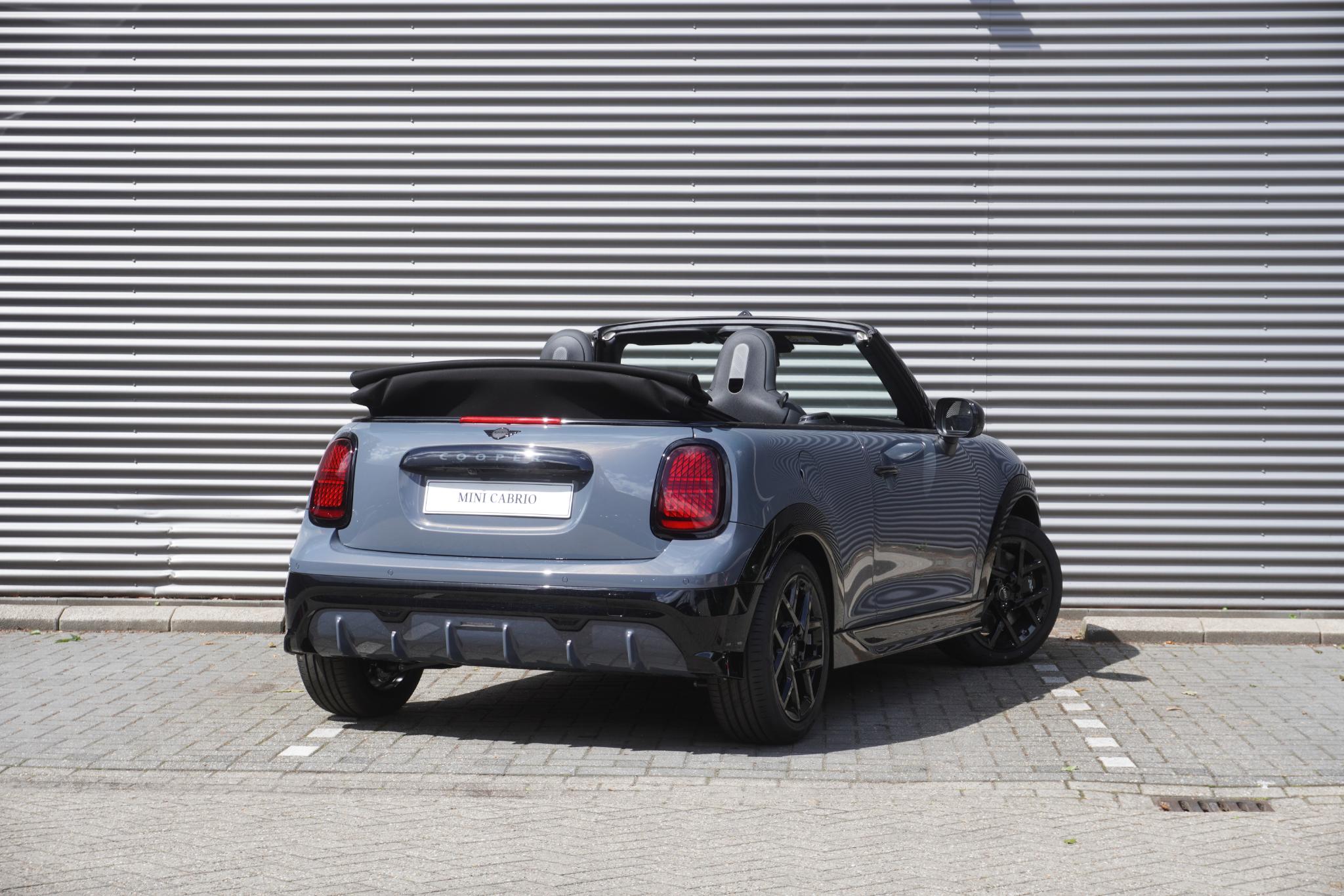 MINI Cabrio C - Afbeelding 2