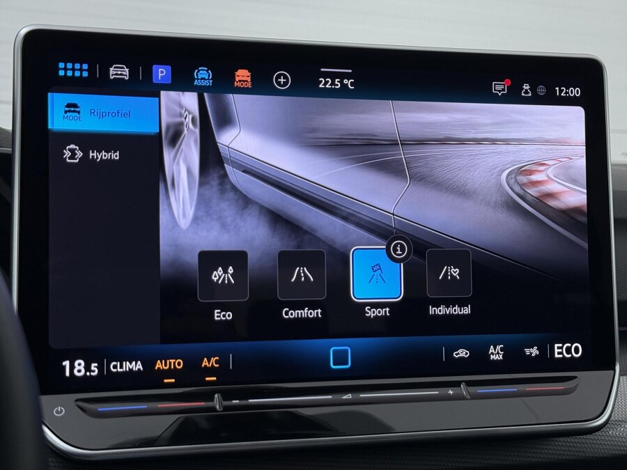 Volkswagen Golf 1.5 eHybrid Style