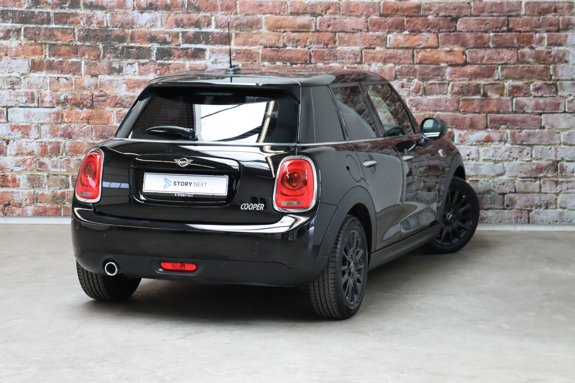 MINI Cooper Hatchback Business 5 deurs - Afbeelding 4
