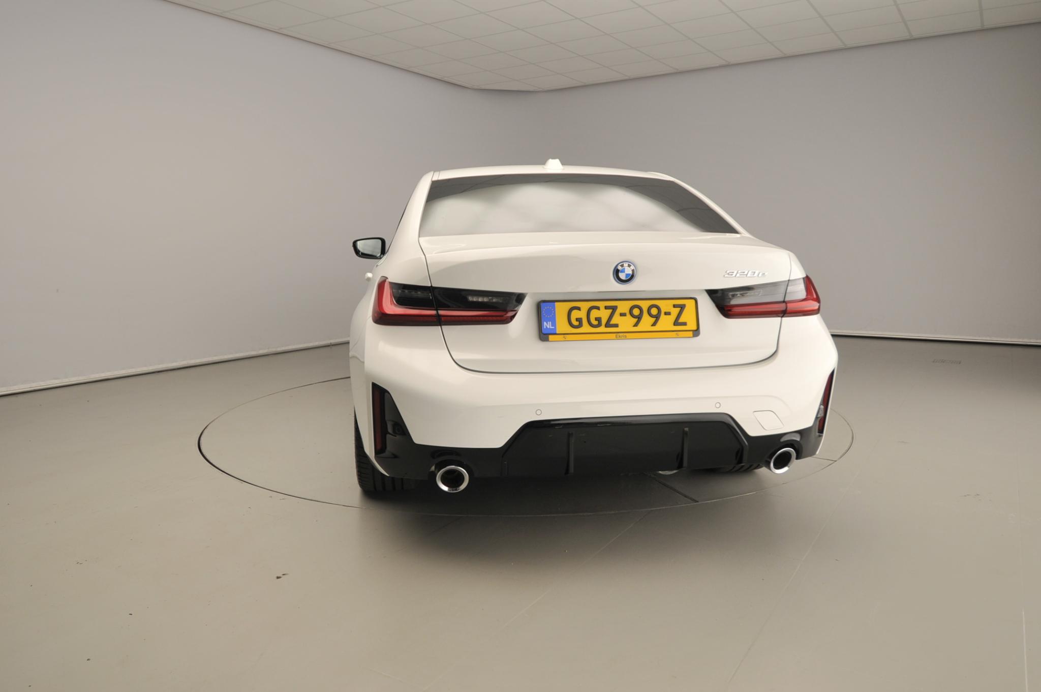 BMW 3 Serie Sedan 320e - Afbeelding 3