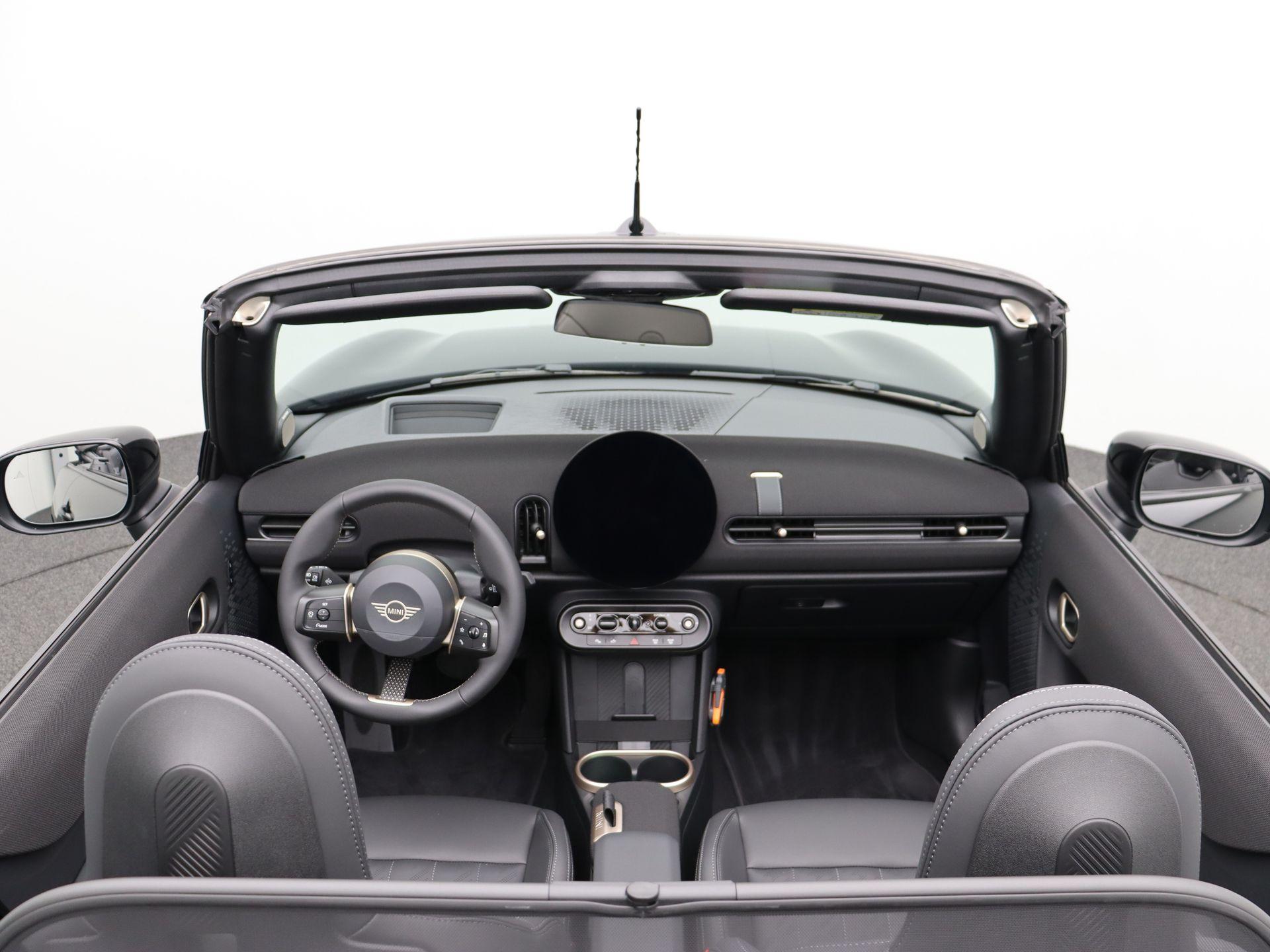 MINI Cabrio