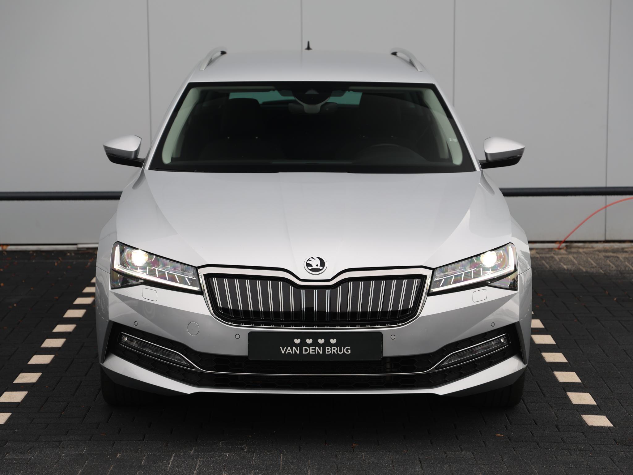 Škoda Superb Combi 1.4 TSI iV Business Edition Plus - Afbeelding 4