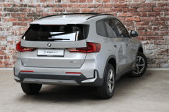 BMW X1 sDrive20i Executive Automaat - Afbeelding 4