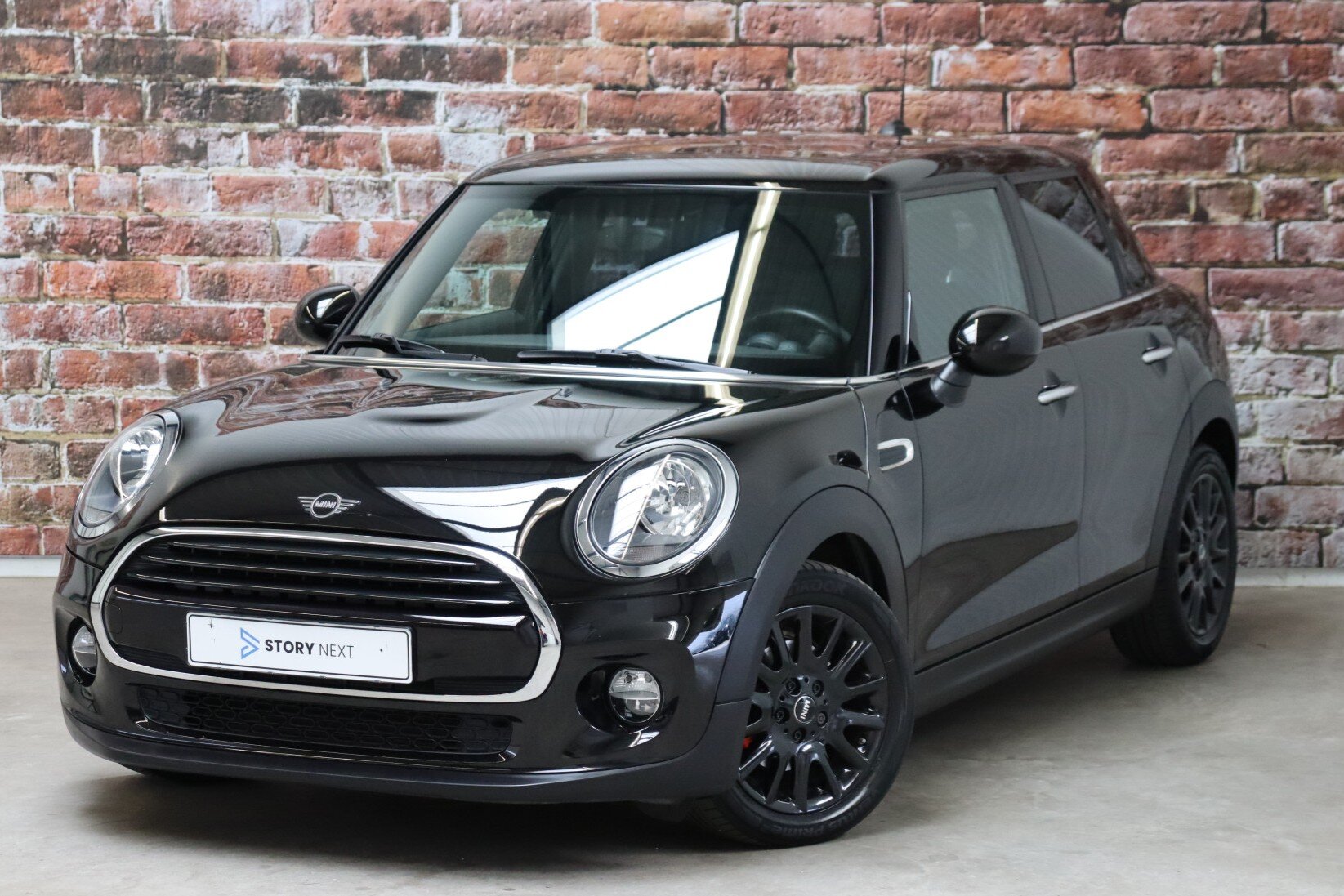 MINI Cooper Hatchback Business 5 deurs