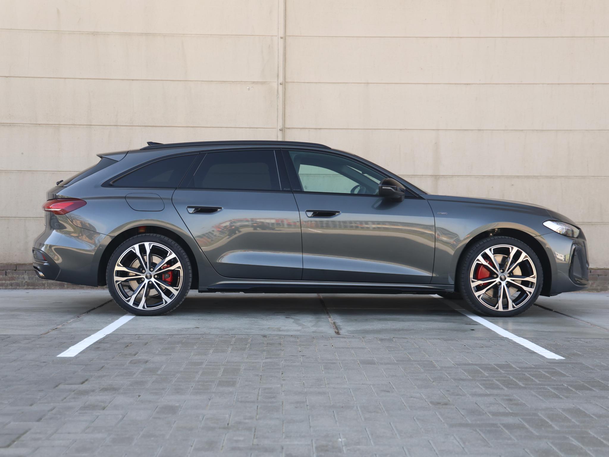 Audi A5 AVANT S edition e-hybrid 299 PK - Afbeelding 2