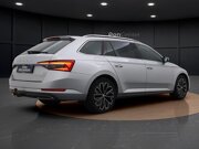 Škoda Superb Combi 1.4 TSI iV Laurin & Klement