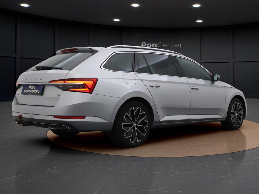 Škoda Superb Combi 1.4 TSI iV Laurin & Klement