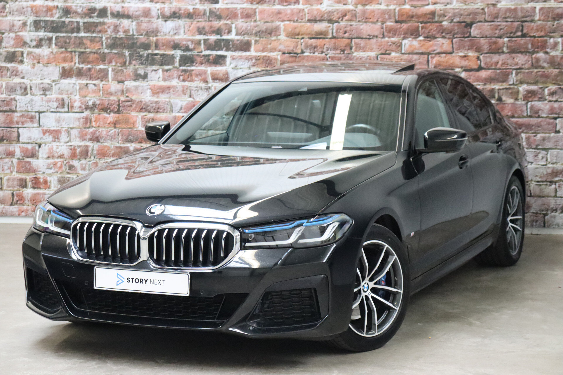 BMW 5 Serie Sedan 530i High Executive M Sport Pakket Automaat